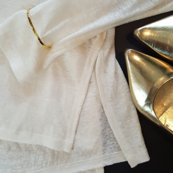 Derek Lam 10C Tops - Derek Lam 10C bracelet cuff long sleeve linen tee